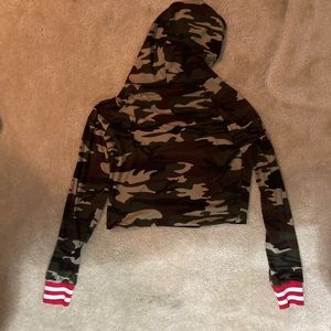 Camo Crop Sweatshirt Red Cuffs